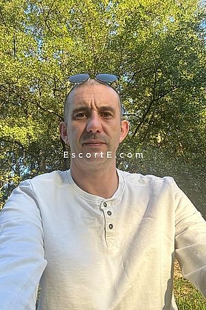 Seb - Escort Boy Clermont-Ferrand
