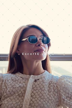 Ophelia - Escort Girl Paris