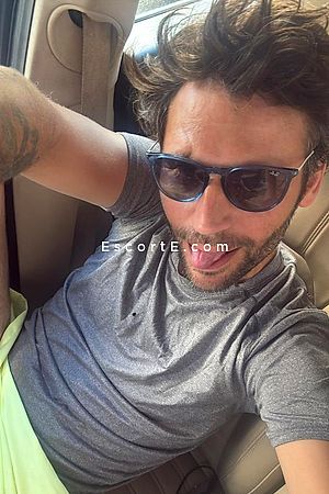 Nostik - Escort Boy Paris