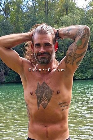 Libra - Escort Boy Montpellier