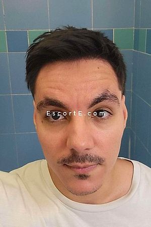 Chouch - Marseille Boy Escorts