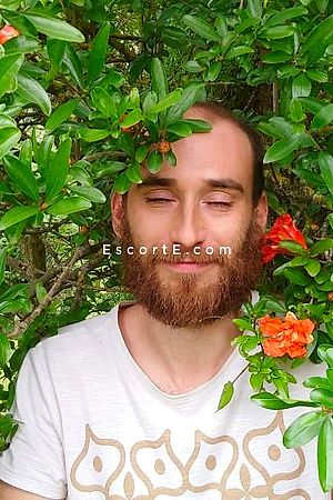 Loic84 - Orange Boy Escorts