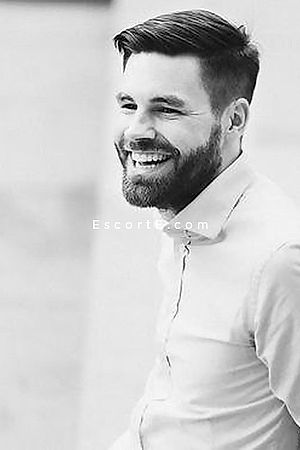 Phronesis - Escort Boy Nantes