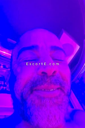 Sam13008 - Cassis Boy Escorts