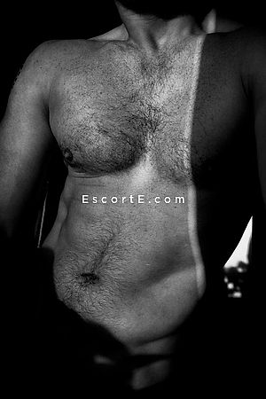 Tom - Nantes Boy Escorts