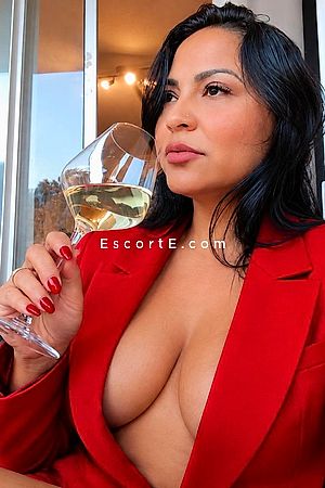 Belly - Montpellier Escorts