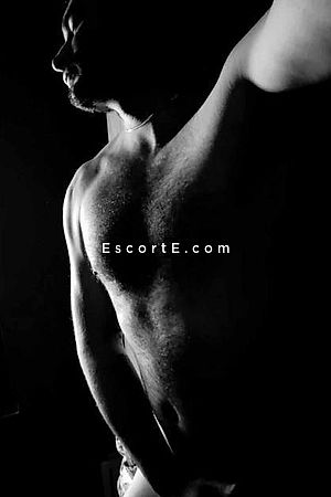 Helios - Toulouse Boy Escorts