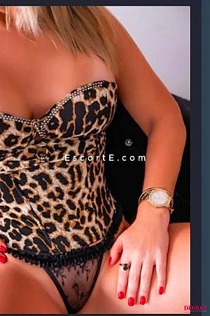 SILVIA - Escort Girl Ouistreham