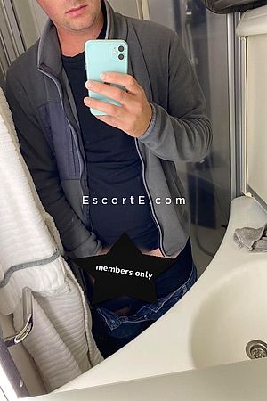 Casey - Dourdan Boy Escorts
