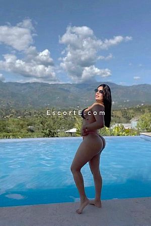Susi - Escort Girl Levallois-Perret