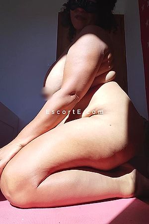 Manuela47 - Montreuil Escorts